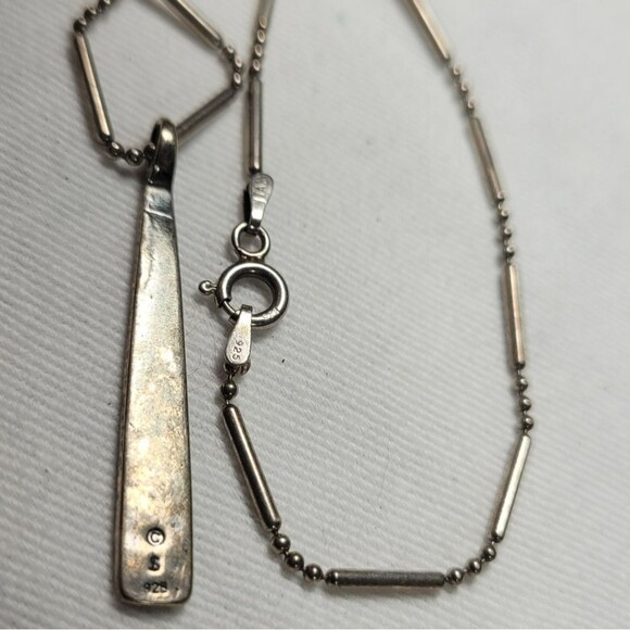 Vintage 16 Inch 925 ss Native Navajo Charm and necklace jewlery - Picture 4 of 5